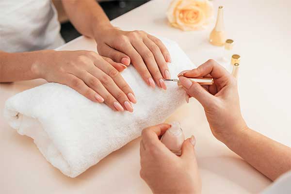 تقویت و حفظ سلامت ناخن ها