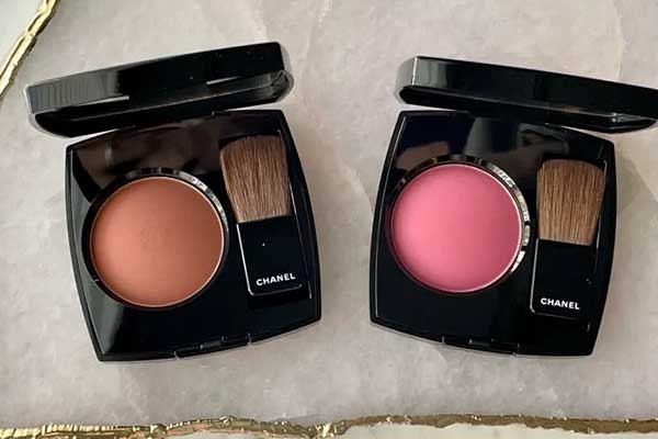 رژگونه شنل