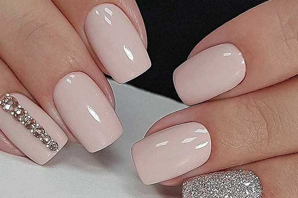 دیزاین نگین بر روی ناخن