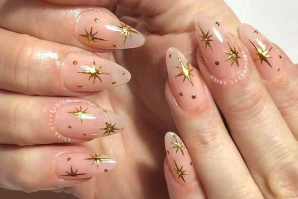 دیزاین ماه و ستاره ناخن