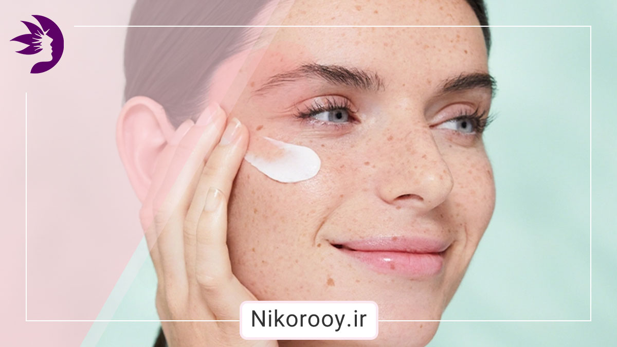 کرم آبرسان صورت چیست؟ و تفاوت آن با کرم مرطوب کننده در چیست؟