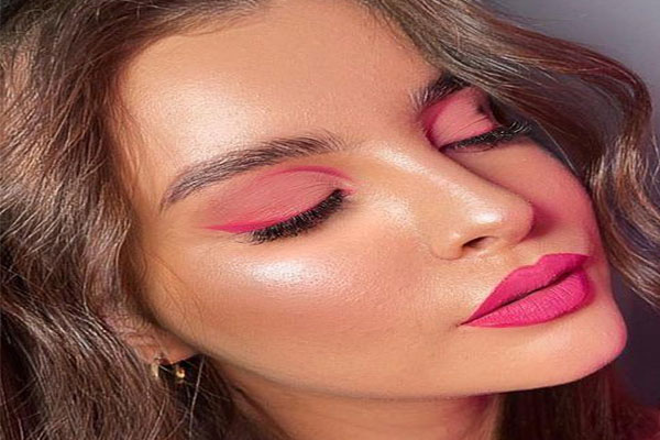 میکاپ صورتی مناسب ولنتاین